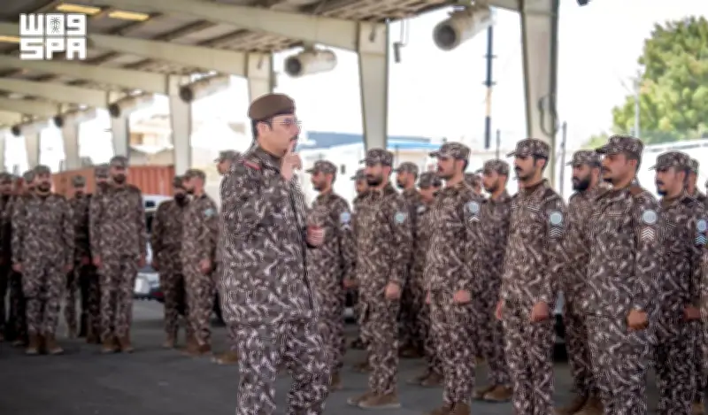 تفقد جاهزية قوات الأمن البيئي المشاركة في حج 1447هـ بالمشاعر المقدسة