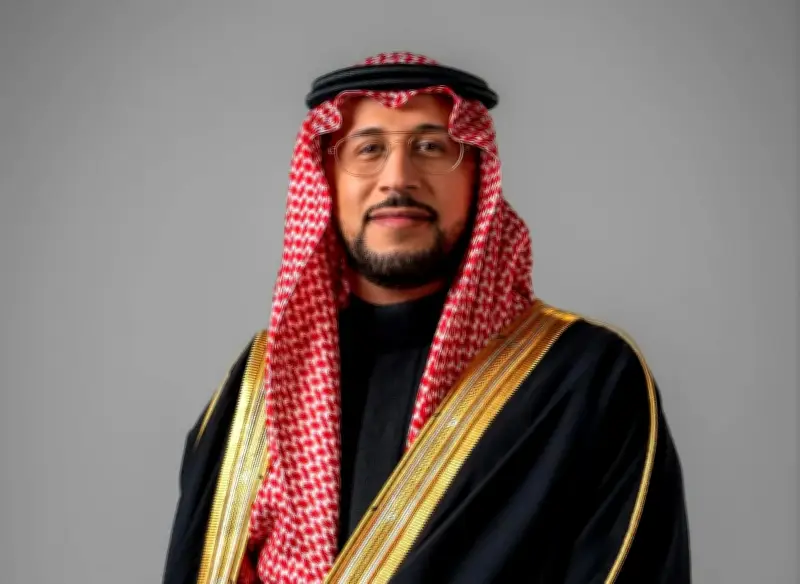 نائب أمير عسير يرفع التهنئة للقيادة بنجاح موسم حج 1447