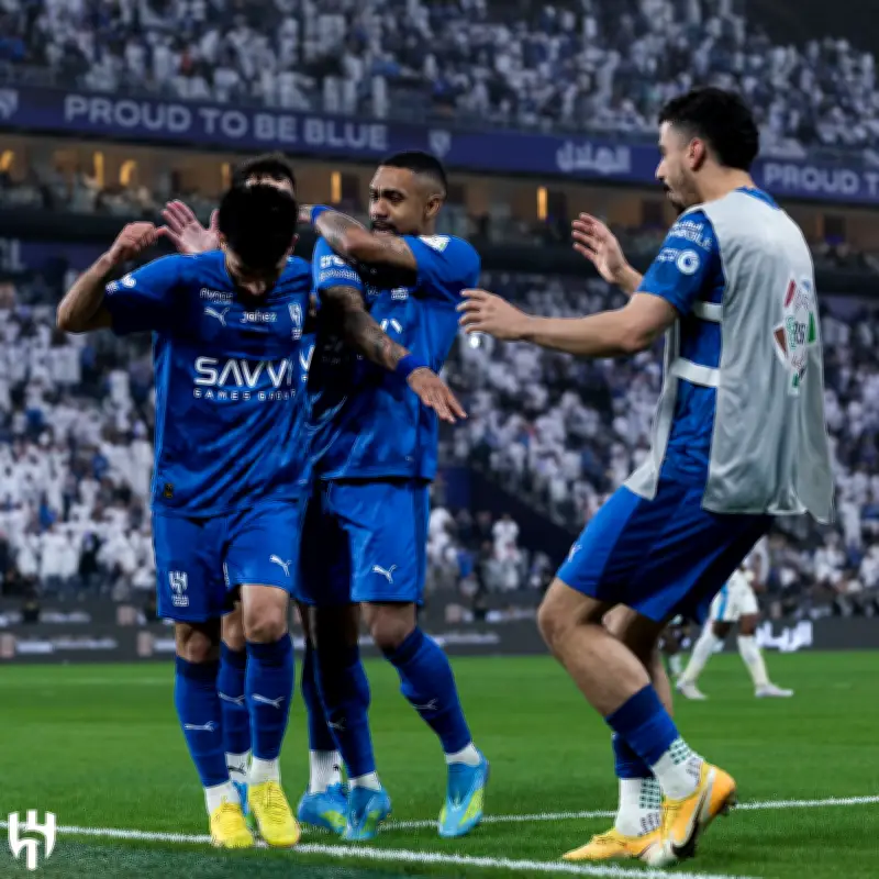 الهلال يهزم نيوم 2-0 ويؤجل حسم لقب الدوري للجولة الأخيرة