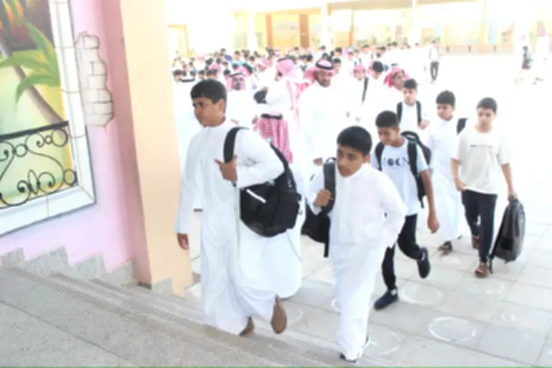 التعليم تبدأ استقبال طلبات التقاعد المبكر لمن أمضى 20 عاماً وتمدّد تسجيل المستجدين