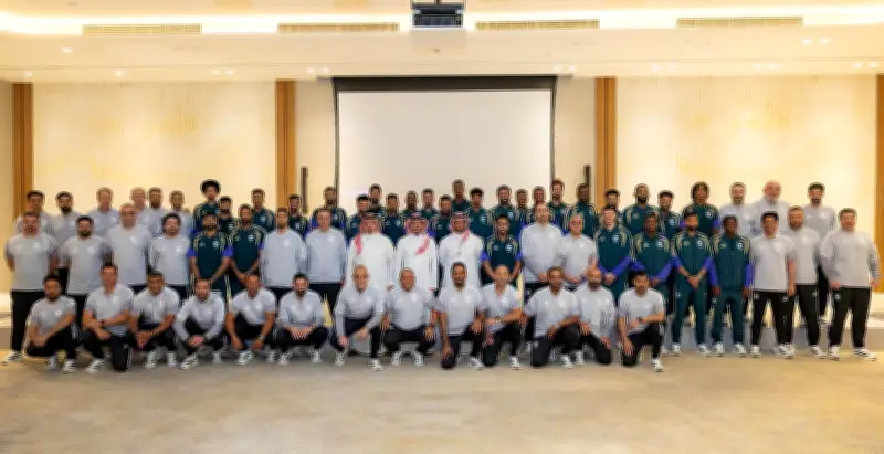 المنتخب السعودي يغادر إلى أمريكا لمعسكر كأس العالم 2026