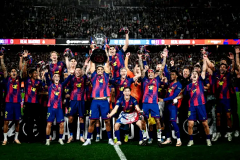 برشلونة يتوج بلقب الدوري الإسباني للمرة الـ29 بعد الفوز على ريال مدريد