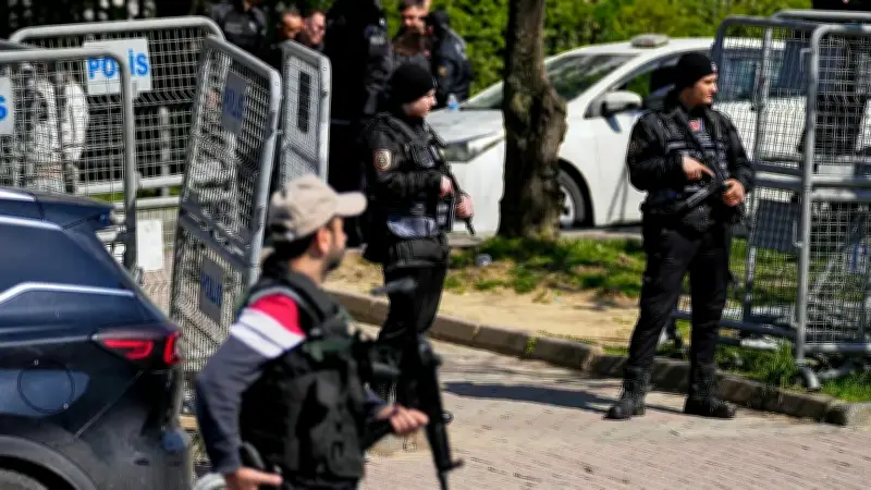 مروحيات تطارد مسلحاً قتل 4 وأصاب 8 في هجوم بمطعم جنوب تركيا