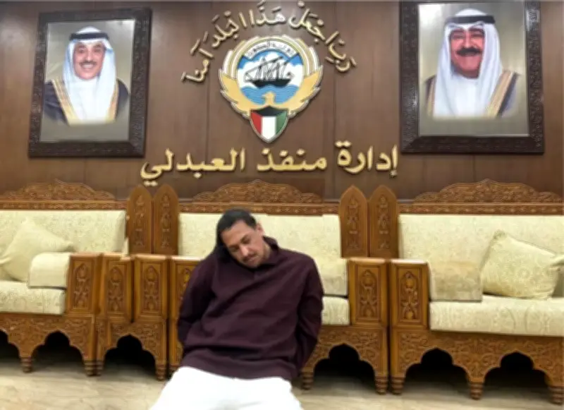 حبس سلمان الخالدي 5 سنوات وإبعاده نهائياً عن الكويت بسبب تغريدة