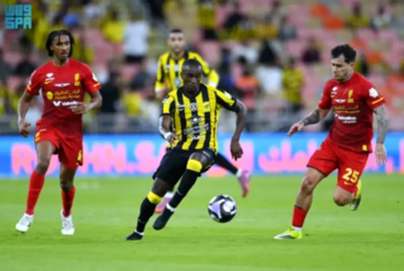 5 أسباب وراء سقوط الاتحاد الثقيل أمام القادسية