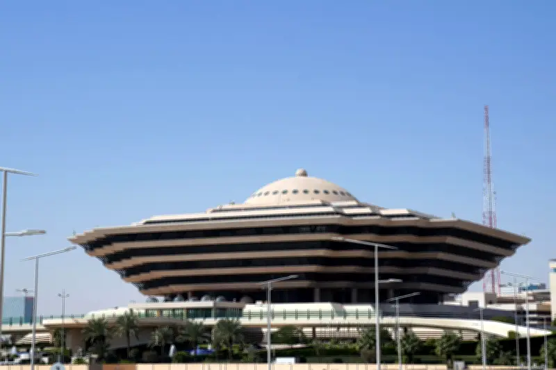 الداخلية السعودية: غرامة 50 ألف ريال وسجن وترحيل لمخالفي تأشيرة الدخول