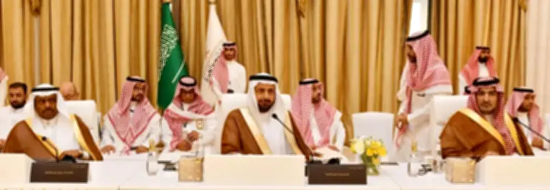 وزير الحج والعمرة يلتقي 78 من رؤساء مكاتب شؤون الحجاج في جدة