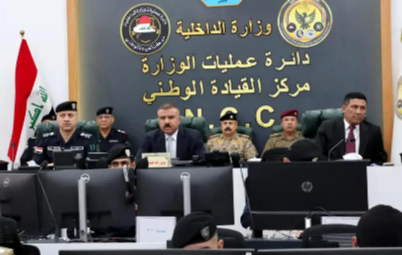 الشمري يتابع حركة قوافل الحجاج من مركز القيادة الوطني