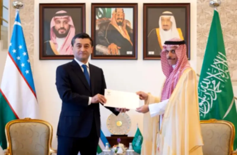 ولي العهد يتلقى رسالة من رئيس أوزبكستان لتعزيز العلاقات