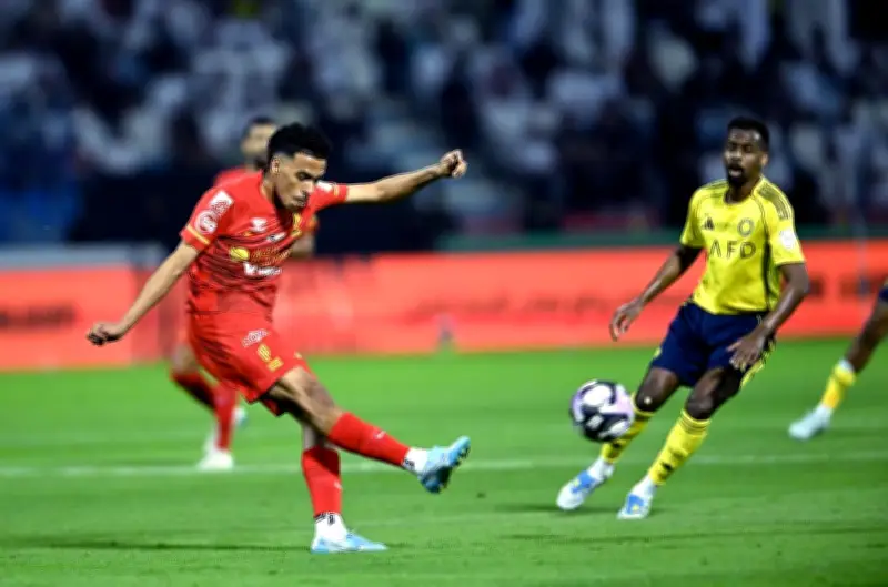 القادسية يهزم النصر بثلاثية في الدوري السعودي