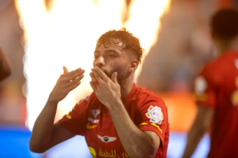 القادسية يعزز آمال الهلال بفوزه على النصر بثلاثية في دوري روشن