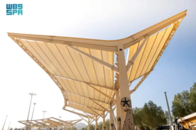 إتمام المرحلة الثانية من مشروع التظليل والتبريد حول جبل عرفات