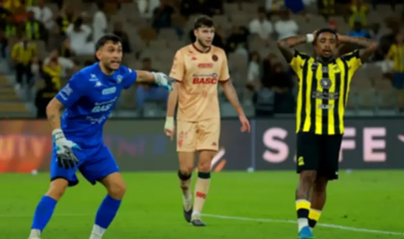 النصر يتأهل لربع نهائي دوري أبطال آسيا بفوز كبير على الوحدة
