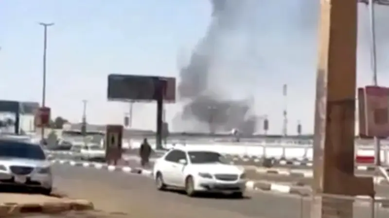 السودان يتهم إثيوبيا بقصف مطار الخرطوم بطائرات مسيرة ويستدعي سفيره