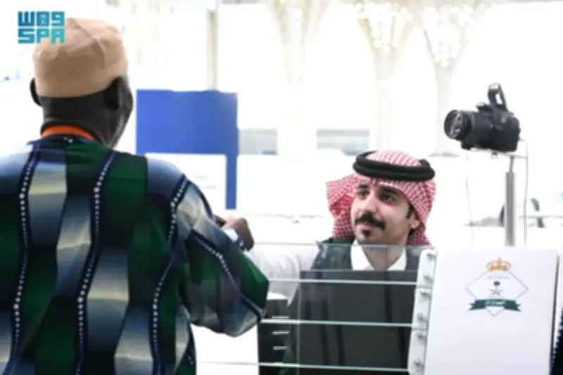 مطار الأمير محمد بن عبدالعزيز يستقبل أولى رحلات حجاج النيجر