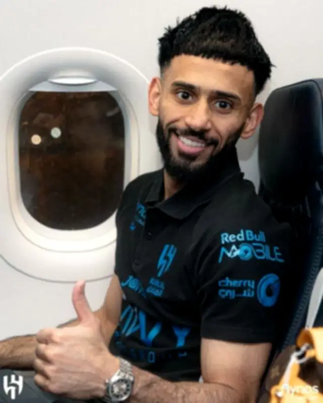 سلطان مندش يسعى لتحقيق أولى بطولاته مع الهلال بكأس الملك
