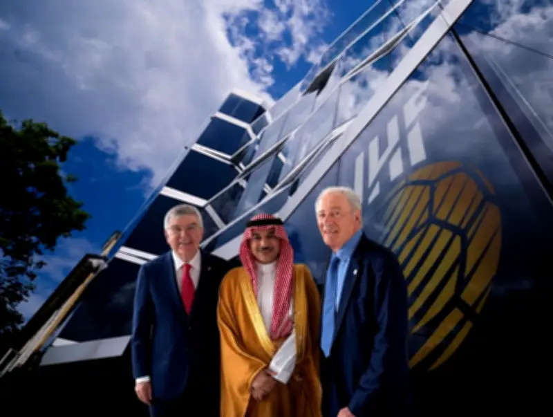 رئيس اتحاد اليد السعودي يفتتح المقر الجديد للاتحاد الدولي في بازل