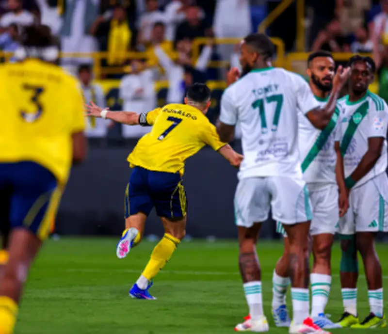 النصر يتوعد الهلال برفض الممر الشرفي قبل ديربي الدوري السعودي