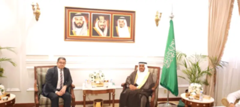 السحيباني يبحث مع نظيره الأردني تعزيز العمل الإسلامي المشترك