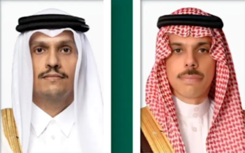 وزيرا خارجية السعودية وقطر يبحثان التطورات الإقليمية وجهود الاستقرار