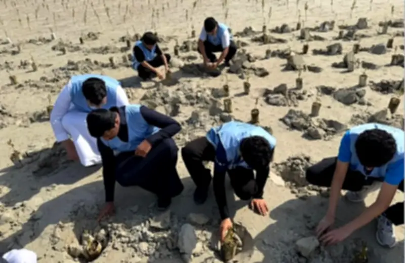 أمير الرياض يوجه بتطوير البنية التحتية لمواكبة النمو السكاني