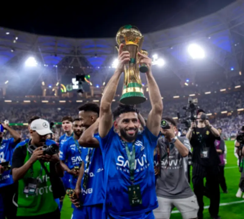 سلطان مندش يطمح لتحقيق أول فوز مع الهلال أمام النصر في الدوري