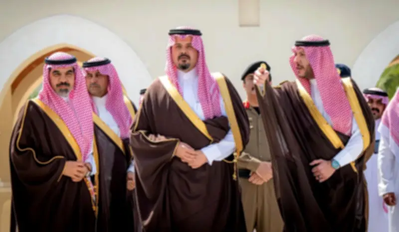 أمير المدينة المنورة يتفقد ميقات ذي الحليفة ويطلع على مشروعات تطويره