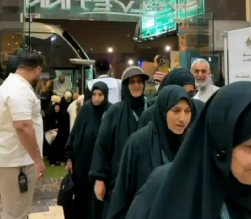 استقبال حافل بالدموع والورود لحجاج سوريا في مكة المكرمة
