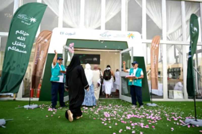 ميقات قرن المنازل نموذج متكامل لخدمة ضيوف الرحمن والورد الطائفي في مقدمة الهدايا