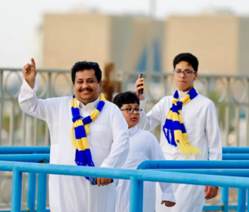جماهير النصر والهلال تتوافد على الأول بارك في قمة الدوري السعودي