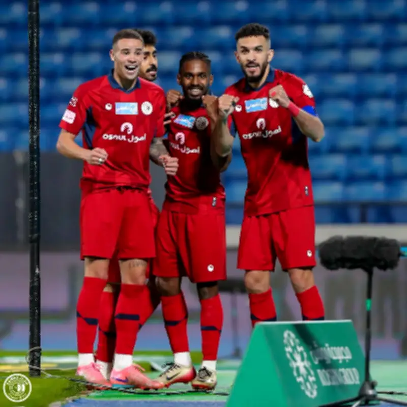 ضمك يهزم الفيحاء بثلاثية وينعش آماله في البقاء بدوري روشن