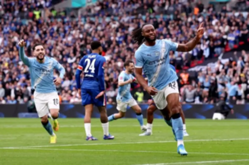مانشستر سيتي يتوج بلقب كأس الاتحاد الإنجليزي بفوز ثمين على تشيلسي