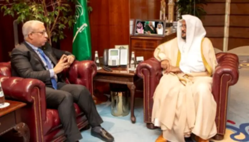 وزير الشؤون الإسلامية يستقبل سفير موريتانيا لبحث التعاون الإسلامي