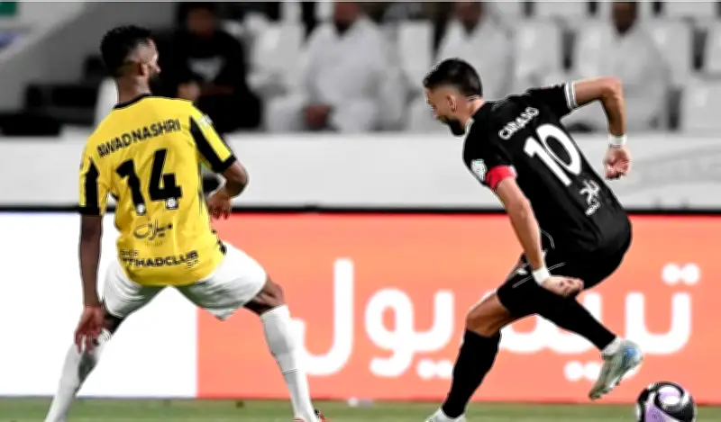 الشباب يهزم الاتحاد ويُبقي الصراع على ملحق آسيا مشتعلاً حتى الجولة الأخيرة