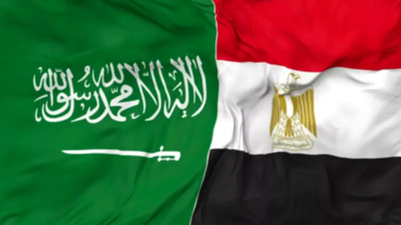 مصر تجدد دعمها الثابت للسعودية في مواجهة التهديدات الإقليمية