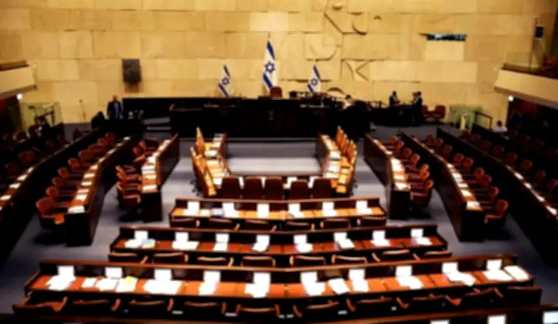 الكنيست الإسرائيلي يصوّت على حل نفسه في غياب نتنياهو