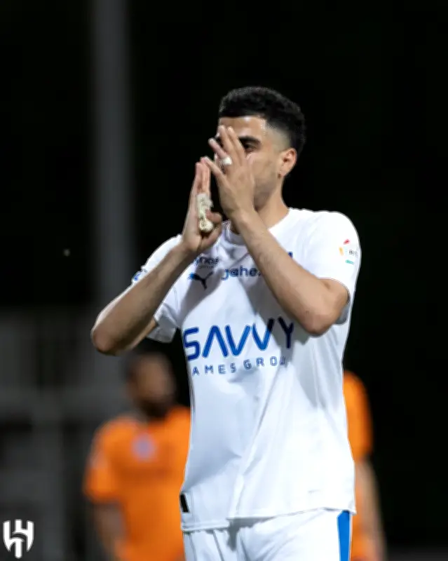 الهلال والأهلي.. فريقان بلا هزيمة ولم يتوجا باللقب في الدوري السعودي