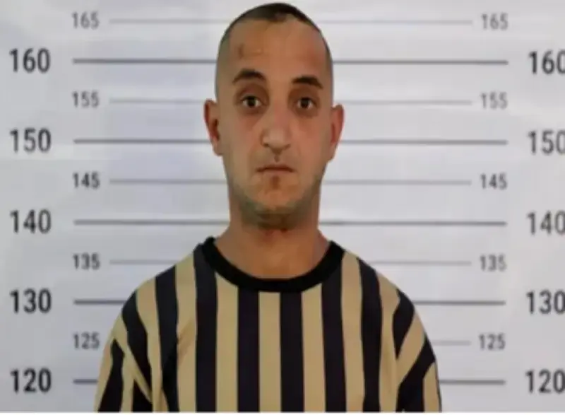 القبض على سجان سجن صيدنايا سيئ السمعة في سوريا