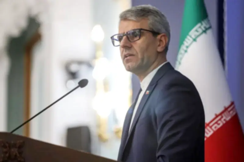 إيران تستبعد اتفاقاً وشيكاً مع أمريكا لإنهاء الحرب