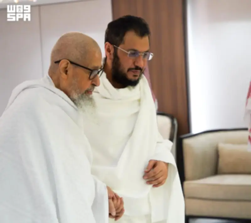 مفتي المملكة يصل منى ويوصي الحجاج بالالتزام بالسنة والابتعاد عن المخالفات