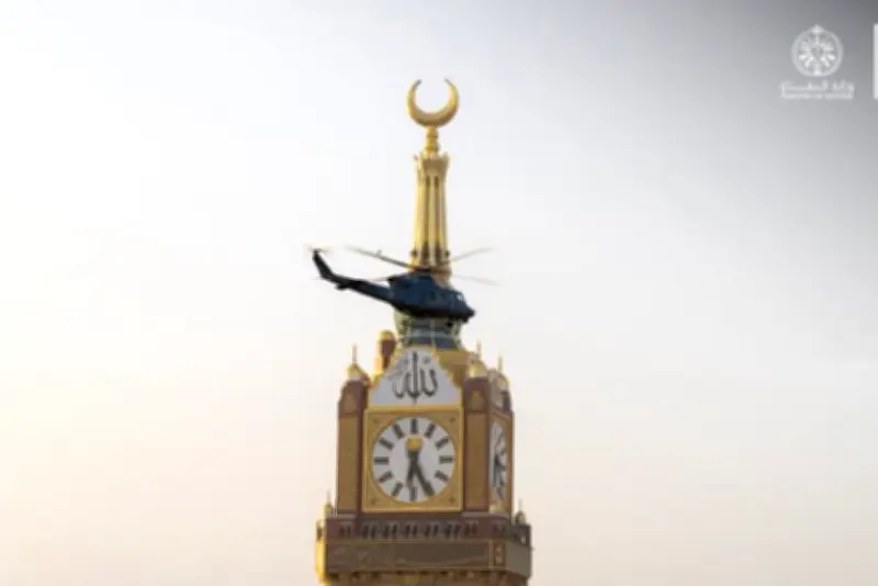 الطائرات العمودية للقوات الجوية تراقب المشاعر المقدسة جوًا لإدارة حشود الحجاج