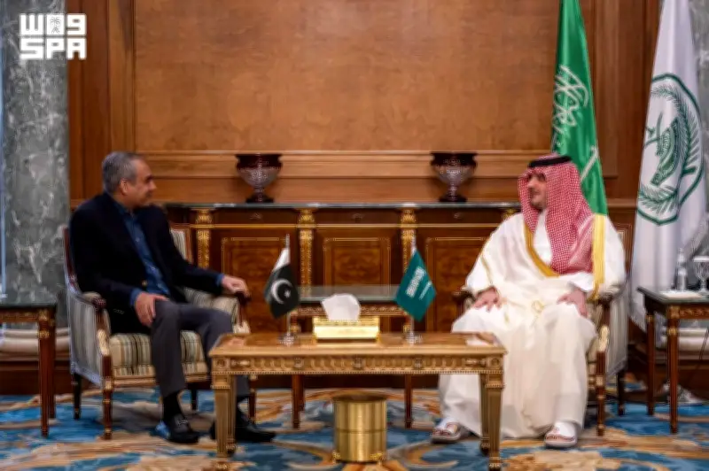 وزير الداخلية السعودي يبحث التعاون الأمني مع نظرائه من باكستان والعراق ولبنان والكويت