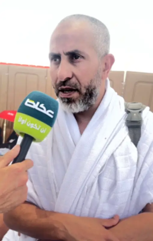 سنوسي يزف خبر حجّه لزوجته بمقطع فيديو عبر واتساب وسط فرحة