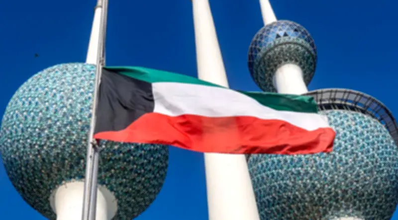 الكويت تطالب إيران بوقف فوري للاعتداءات الآثمة وتدين التصعيد الخطير