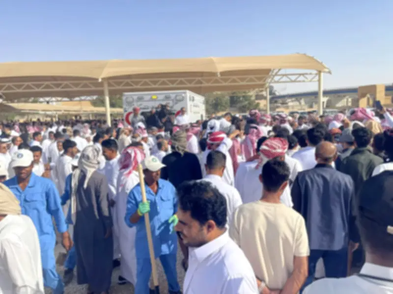 مقبرة العود تحتضن جثمان الرئيس هادي.. وصلاة الغائب في مدن يمنية