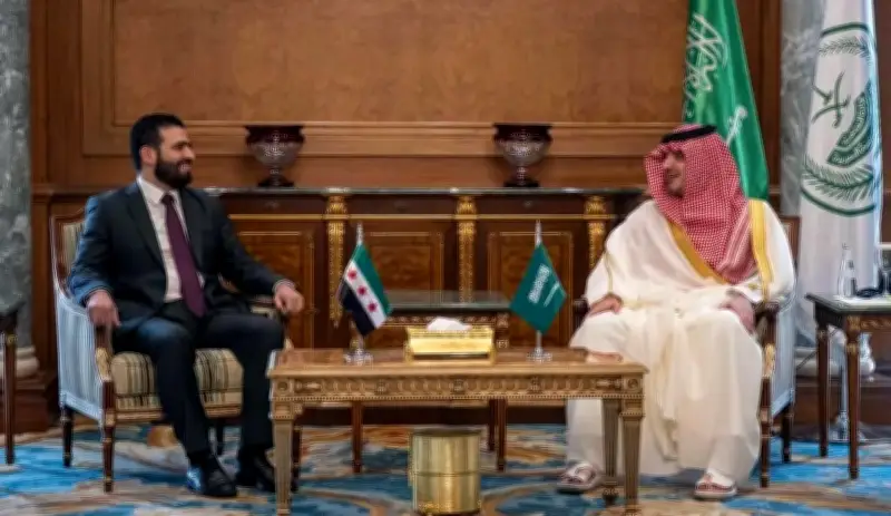 وزير الداخلية السعودي ونظيره السوري يبحثان التعاون الأمني في مكة