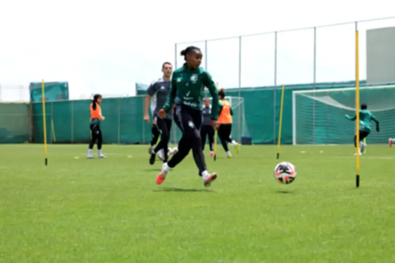 المنتخب السعودي للسيدات يبدأ معسكره في بانكوك استعداداً لاستحقاقات دولية