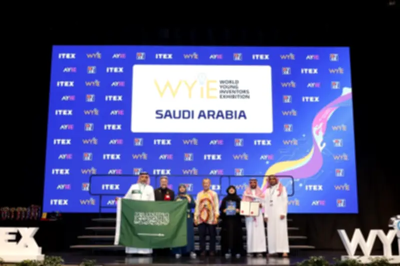 طالبة سعودية تظفر بذهبية آيتكس الدولية بابتكار صديق للبيئة