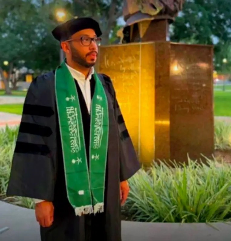 عماد زيني ينال الدكتوراه في الهندسة الصناعية بامتياز من جامعة لامار الأمريكية