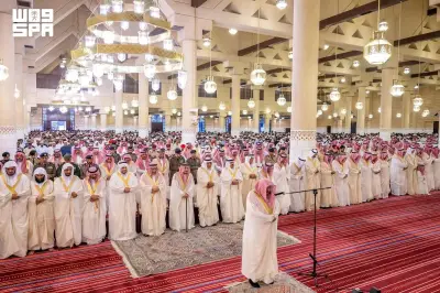المصلون في المملكة يؤدون صلاة عيد الأضحى في أجواء من الخشوع والطمأنينة